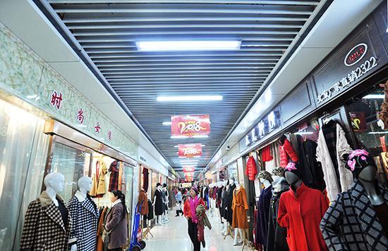 安下家來 拼出新事業 北京服裝批發市場外遷滄州的商戶轉型之路