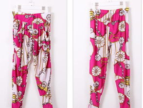 韓版女裝新風(fēng)尚 大花朵與愛馬仕鏈條元素結(jié)合的九分哈倫褲批發(fā)指南